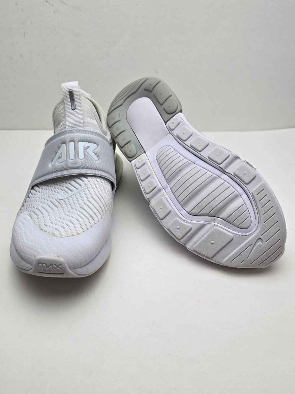 Nike Air Max 270 Extreme Sneakers in White/Metallic Silver CI1108-100 Size 2Y